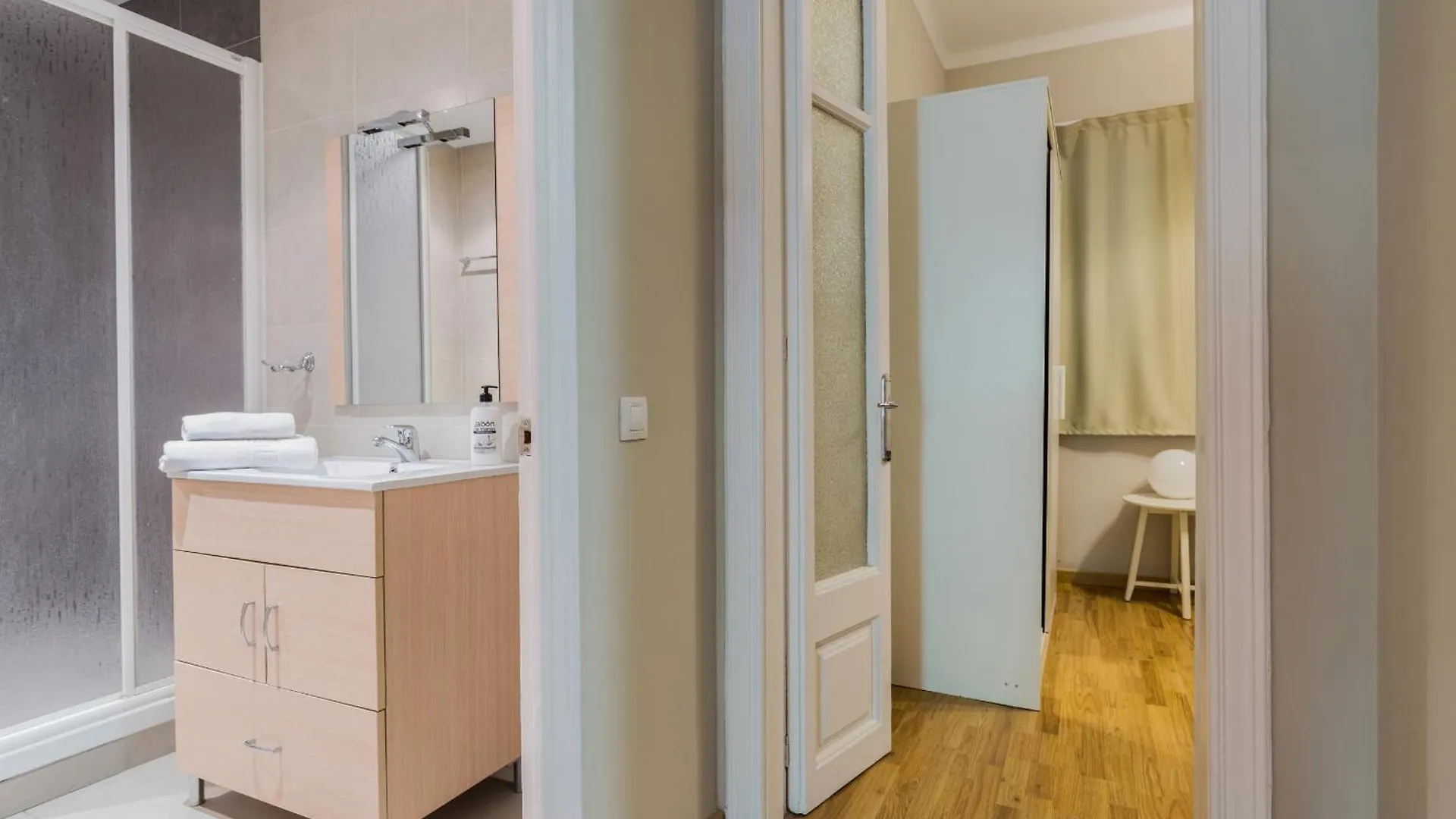 The Family Host - Lost Garden Ciutadella Park Apartment Barcelona
