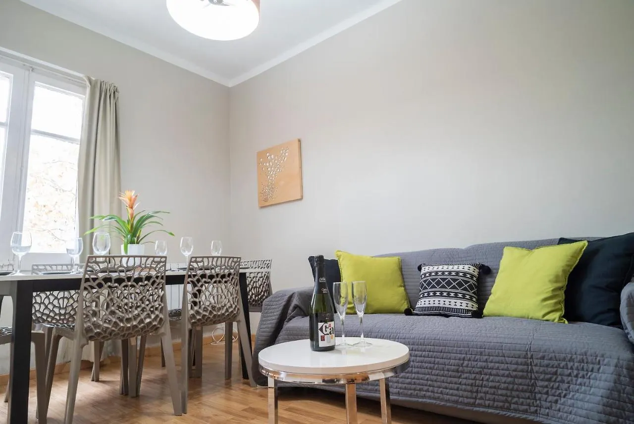 The Family Host - Lost Garden Ciutadella Park Apartment Barcelona