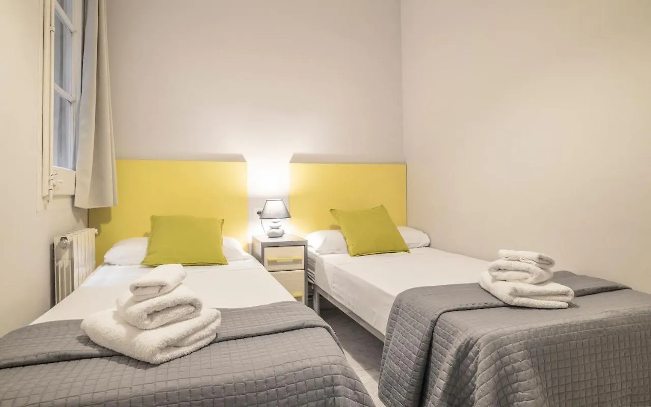The Family Host - Lost Garden Ciutadella Park Apartment